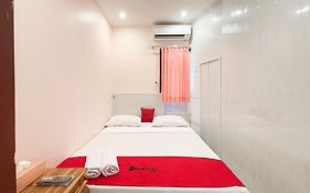 Reddoorz Plus Near Brawijaya Museum